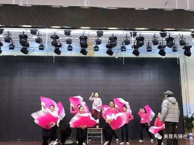 文章附图